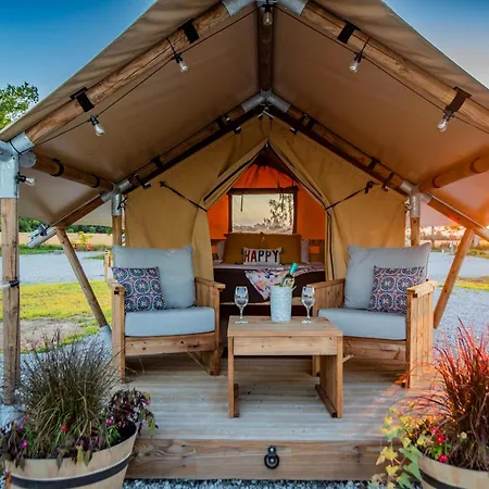 Roaring River Luxury Adventure Tent #12